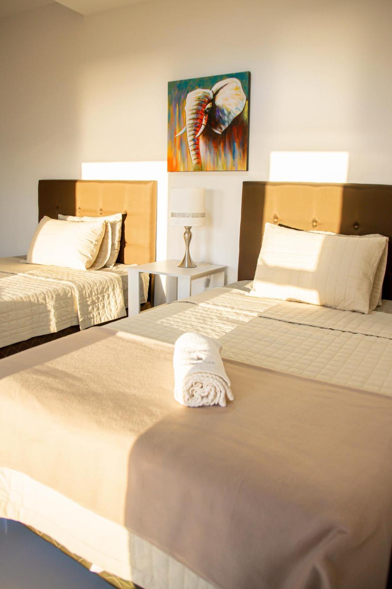 Nobleza Apart Hotel Encarnacion Bagian luar foto